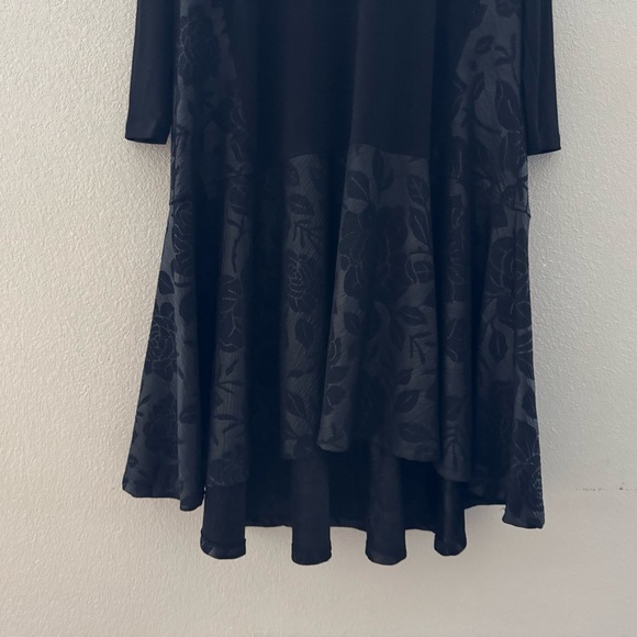 Alembika Oversized Shift Dress Womens Medium Black Mixed Media Floral - Picture 6 of 12